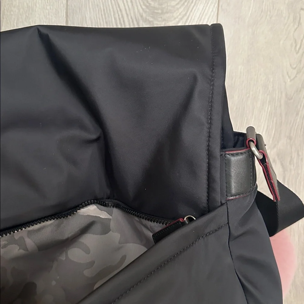 🖤 NEW MZ WALLACE Bleecker Messenger bag black crossbody bag straps nylon unisex